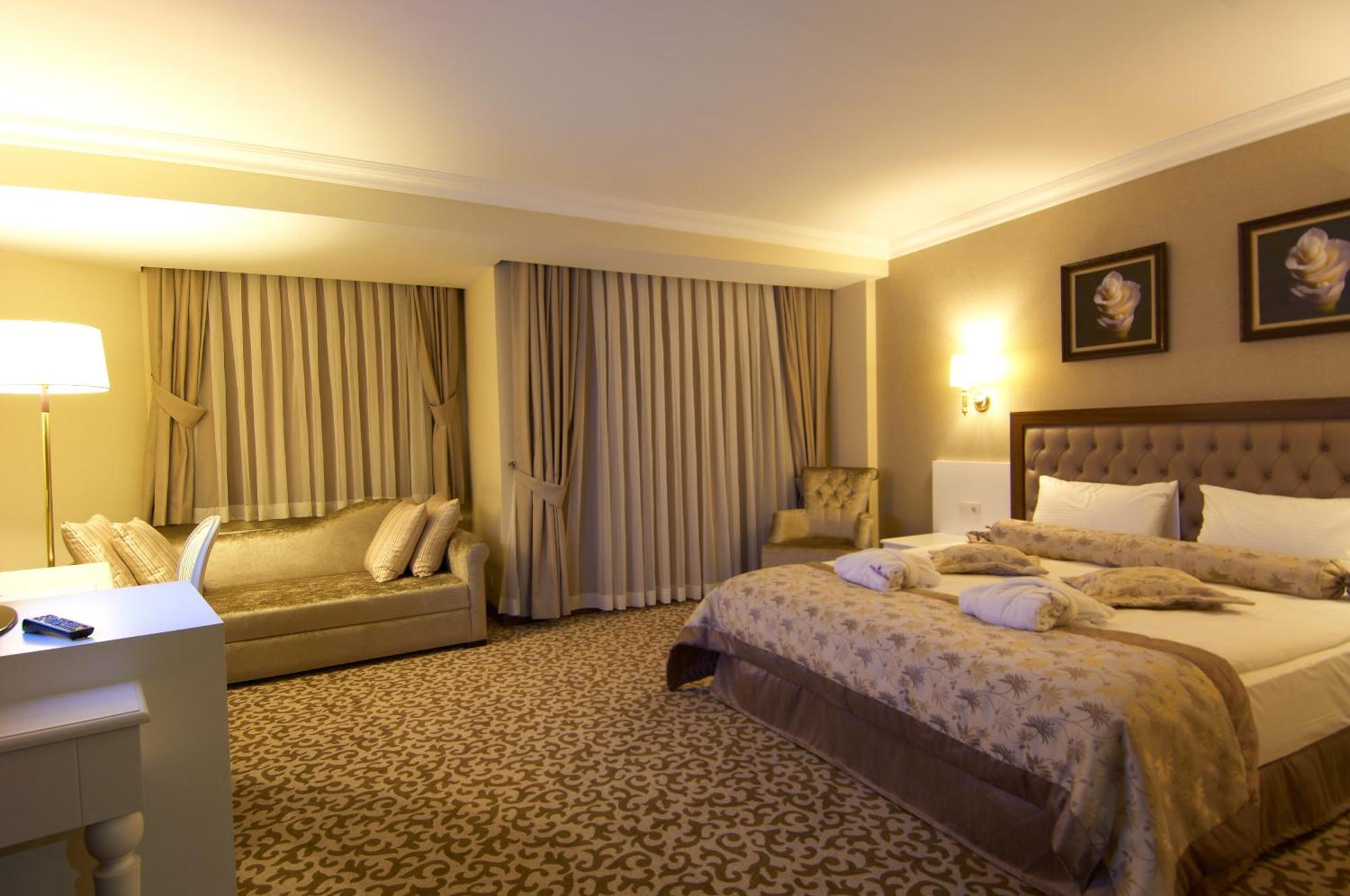 Safran Thermal Resort Sandıklı Buitenkant foto